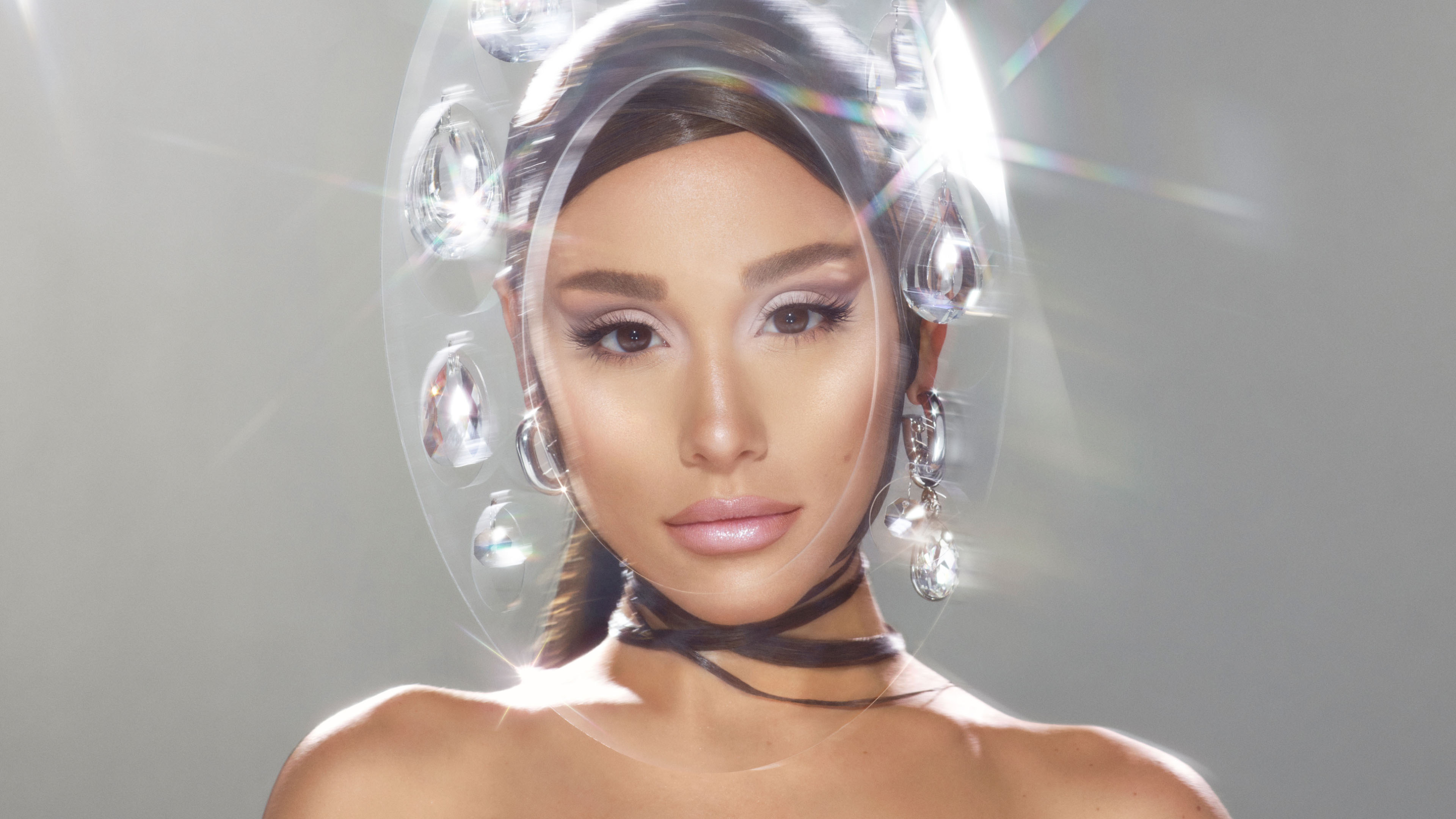Ariana Grande's Silver Hair and Blue Eyes: A Symbol of Empowerment and Self-Expression - wide 3